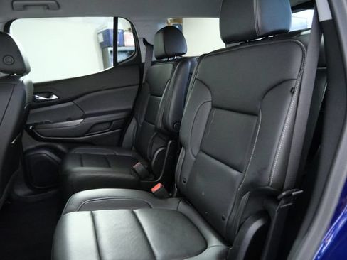 Used 2023 GMC Acadia SLT w/ Preferred Package AWD/4WD image 15