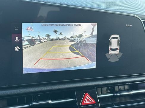 Used 2024 Kia Niro EX image 9