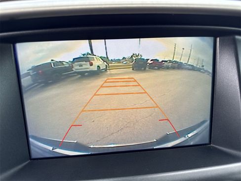 Used 2017 GMC Canyon SLT w/ Driver Alert Package image 20