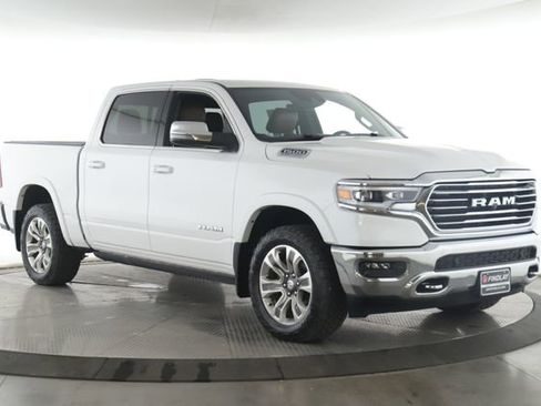 Used 2023 RAM 1500 Limited AWD/4WD image 2
