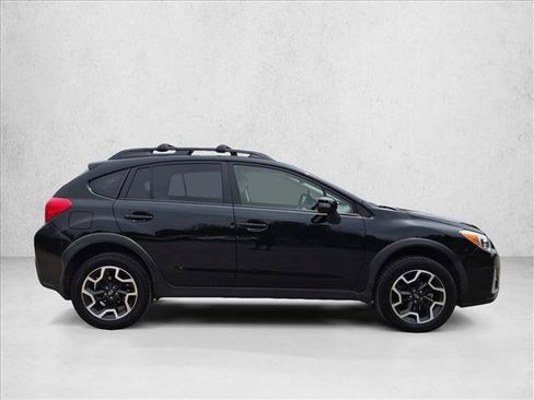 Used 2016 Subaru Crosstrek 2.0i Limited w/ Popular Package #2 AWD/4WD image 4