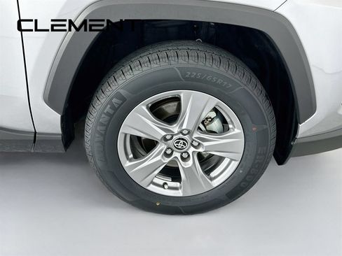 Used 2025 Toyota RAV4 LE AWD/4WD image 34