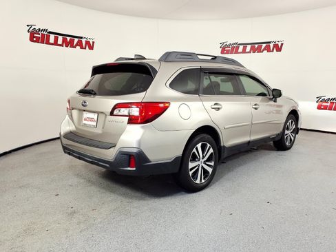 Used 2019 Subaru Outback 2.5i Limited AWD/4WD image 5