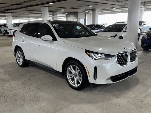 Certified 2025 BMW X3 xDrive30i image 1