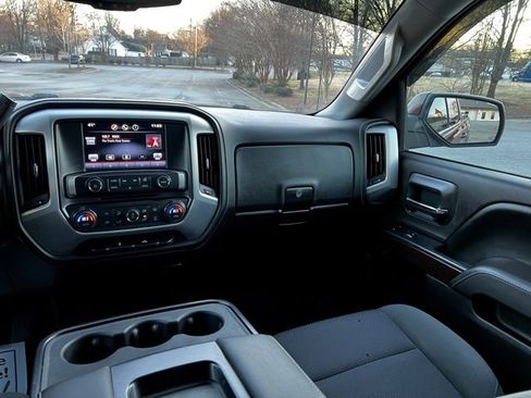 Used 2015 GMC Sierra 1500 SLE w/ SLE Value Package image 29