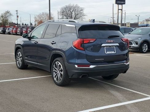 Used 2019 GMC Terrain SLT w/ Preferred Package image 4