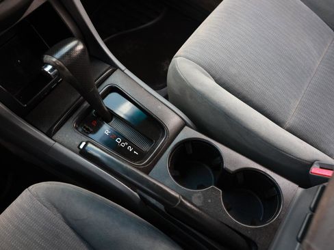 Used 2004 Honda Accord LX image 33