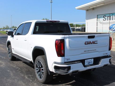 Used 2022 GMC Sierra 1500 AT4 w/ AT4 Premium Package AWD/4WD image 4