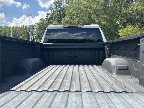 Used 2021 Chevrolet Silverado 1500 LT Trail Boss w/ Bed Protection Package AWD/4WD image 19