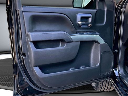 Used 2018 Chevrolet Silverado 1500 LT w/ All Star Edition image 20