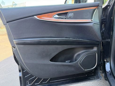 Used 2016 Lincoln MKX Select FWD image 27