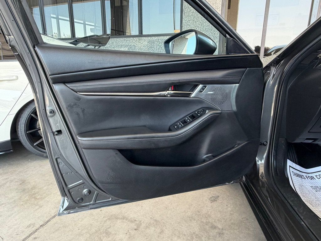 Used 2019 MAZDA MAZDA3 AWD Hatchback w/ Premium Pkg image 20