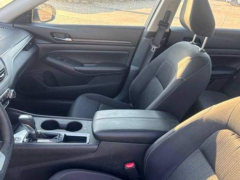 Certified 2025 Nissan Altima 2.5 SV FWD image 41