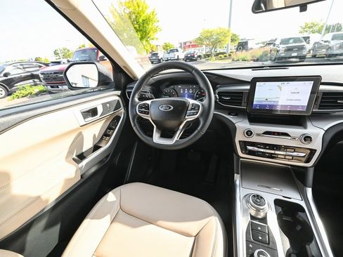 Certified 2023 Ford Explorer XLT w/ Equipment Group 202A image 33