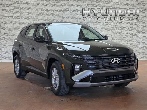 New 2026 Hyundai Tucson SE image 1