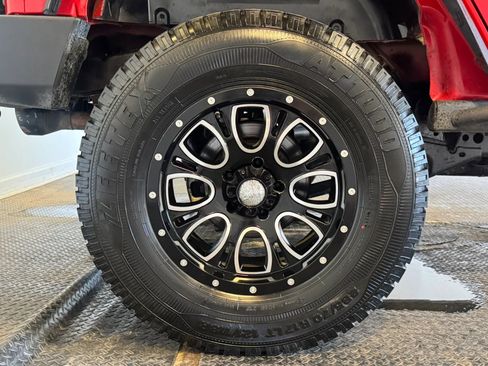 Used 2014 Jeep Wrangler Unlimited Sport w/ Quick Order Package 24S AWD/4WD image 38
