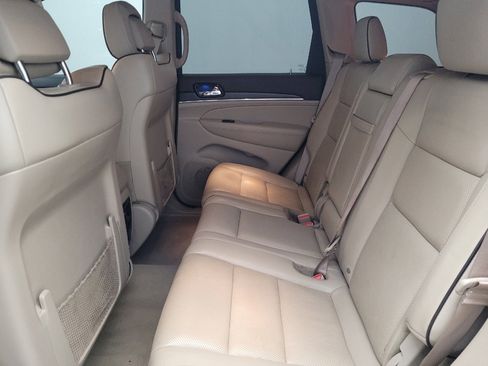 Used 2020 Jeep Grand Cherokee Overland image 18