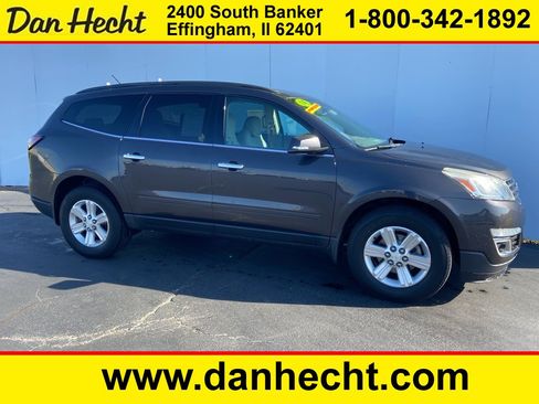 Used 2014 Chevrolet Traverse LT image 1