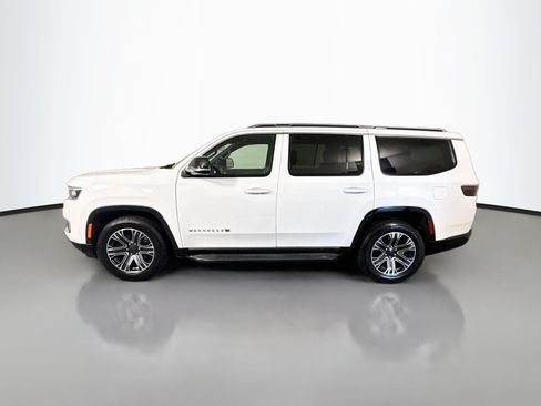 Used 2024 Jeep Wagoneer Series III AWD/4WD image 6