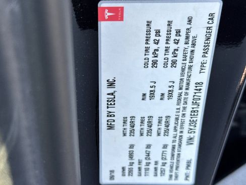 Used 2018 Tesla Model 3 Long Range image 27