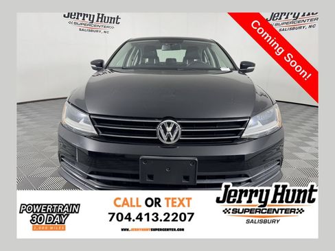 Used 2017 Volkswagen Jetta SE FWD image 1
