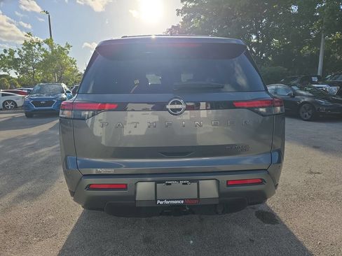 New 2026 Nissan Pathfinder Platinum AWD/4WD image 6