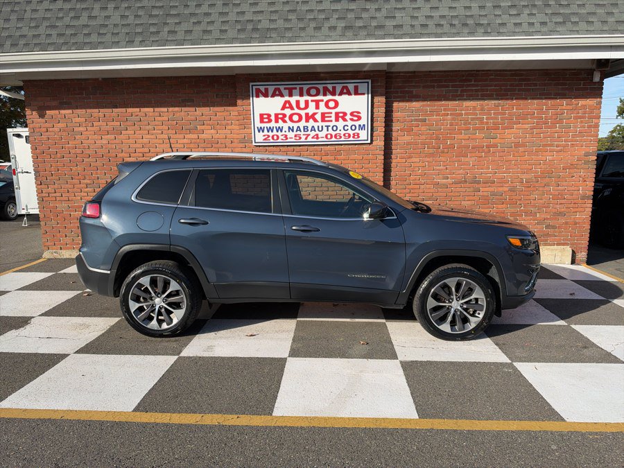 Used 2021 Jeep Cherokee Limited w/ Elite Package AWD/4WD image 2