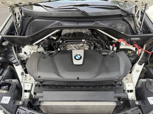 Used 2014 BMW X5 xDrive50i image 18