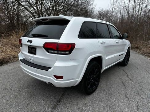 Used 2021 Jeep Grand Cherokee Laredo X image 5