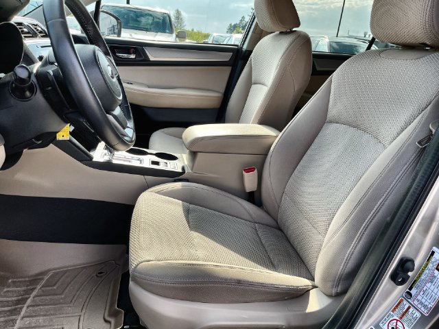 Used 2019 Subaru Outback 2.5i Premium AWD/4WD image 16