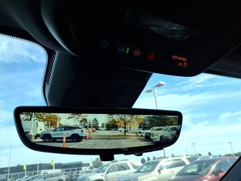 New 2026 GMC Terrain AT4 w/ Convenience Package III image 32