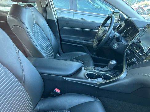 Used 2024 Toyota Camry SE FWD image 14