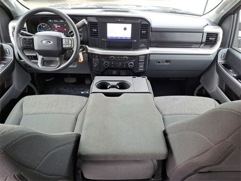 Certified 2025 Ford F250 XLT image 18