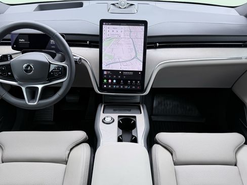 Used 2025 Volvo EX90 Ultra AWD/4WD image 2