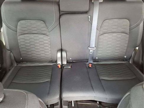 Certified 2025 Nissan Pathfinder S FWD image 17