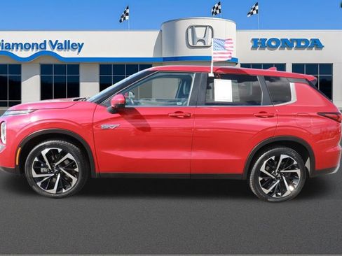 Used 2024 Mitsubishi Outlander 4WD Plug-In Hybrid image 9