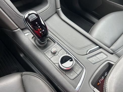 Used 2024 Cadillac XT6 Sport w/ Platinum Package image 39