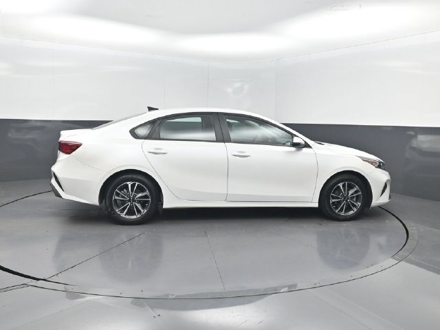 Used 2024 Kia Forte LXS w/ LXS Technology Package FWD image 31