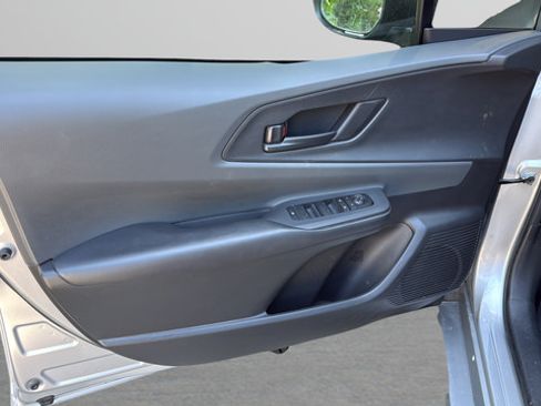 Used 2024 Toyota Prius LE FWD image 10
