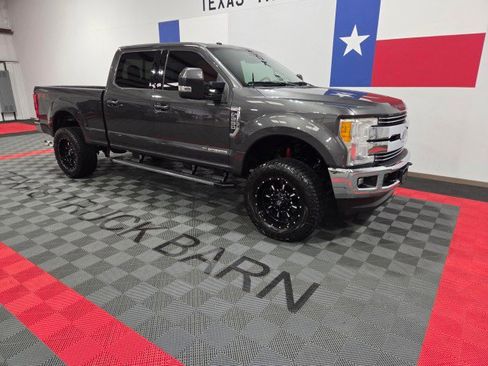 Used 2017 Ford F250 Lariat w/ Lariat Ultimate Package image 15