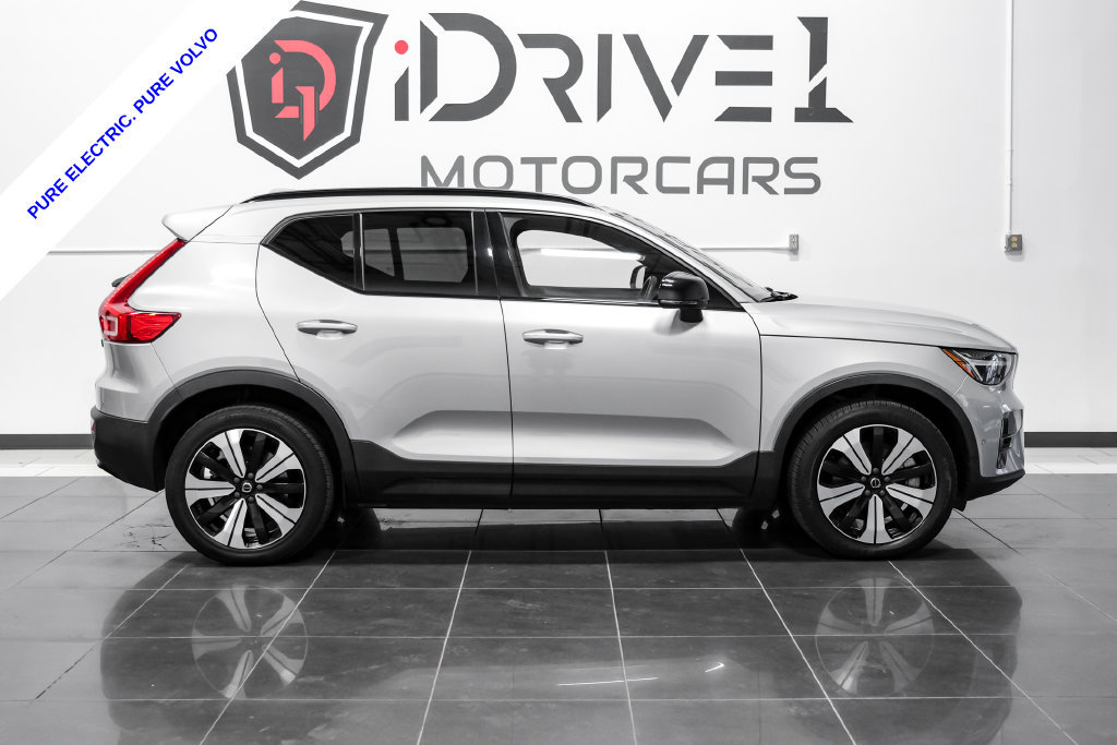 Used 2023 Volvo XC40 Recharge Plus AWD/4WD image 8