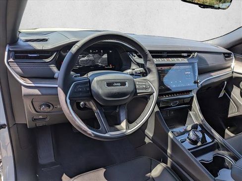 New 2026 Jeep Grand Cherokee L Limited AWD/4WD image 3
