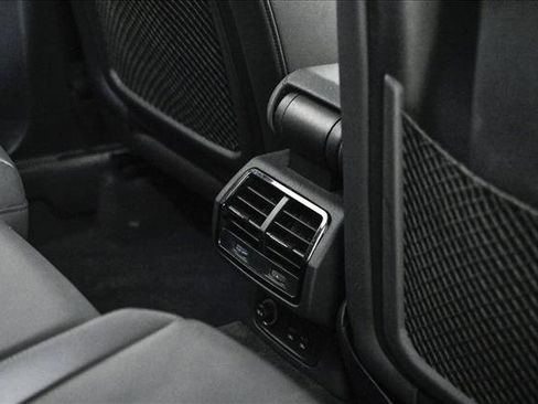 Used 2021 Audi Q3 2.0T Premium Plus image 18