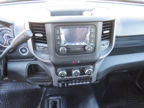 New 2022 RAM 3500 Tradesman image 46