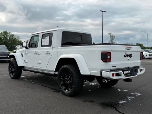 Used 2021 Jeep Gladiator Overland AWD/4WD image 8
