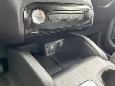 Used 2024 Ford Escape Active w/ Tech Pack #1 FWD image 17