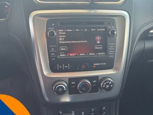 Used 2013 GMC Acadia SLE FWD image 16