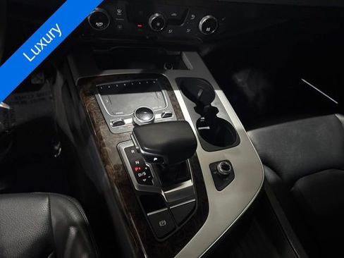 Used 2019 Audi Q7 2.0T Premium Plus AWD/4WD image 14
