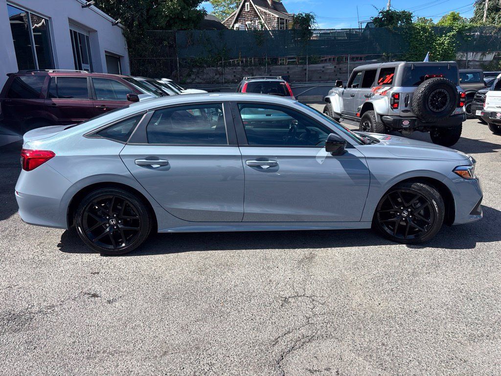 Used 2024 Honda Civic Sport image 7