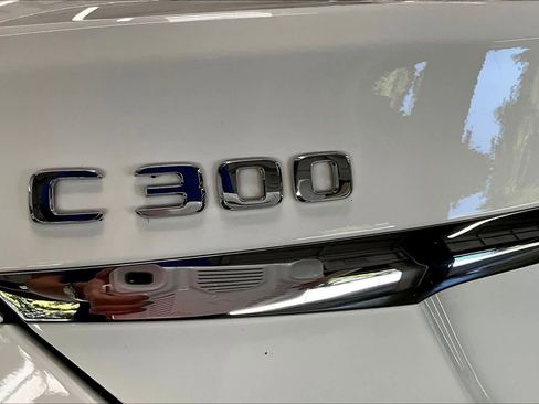 Used 2021 Mercedes-Benz C 300 Sedan image 11